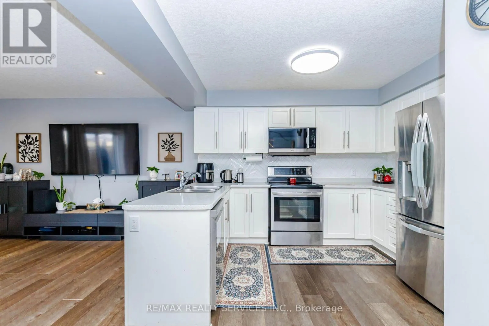 1561 DUNKIRK AVENUE