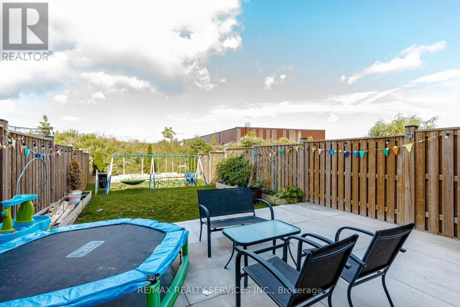 1561 DUNKIRK AVENUE
