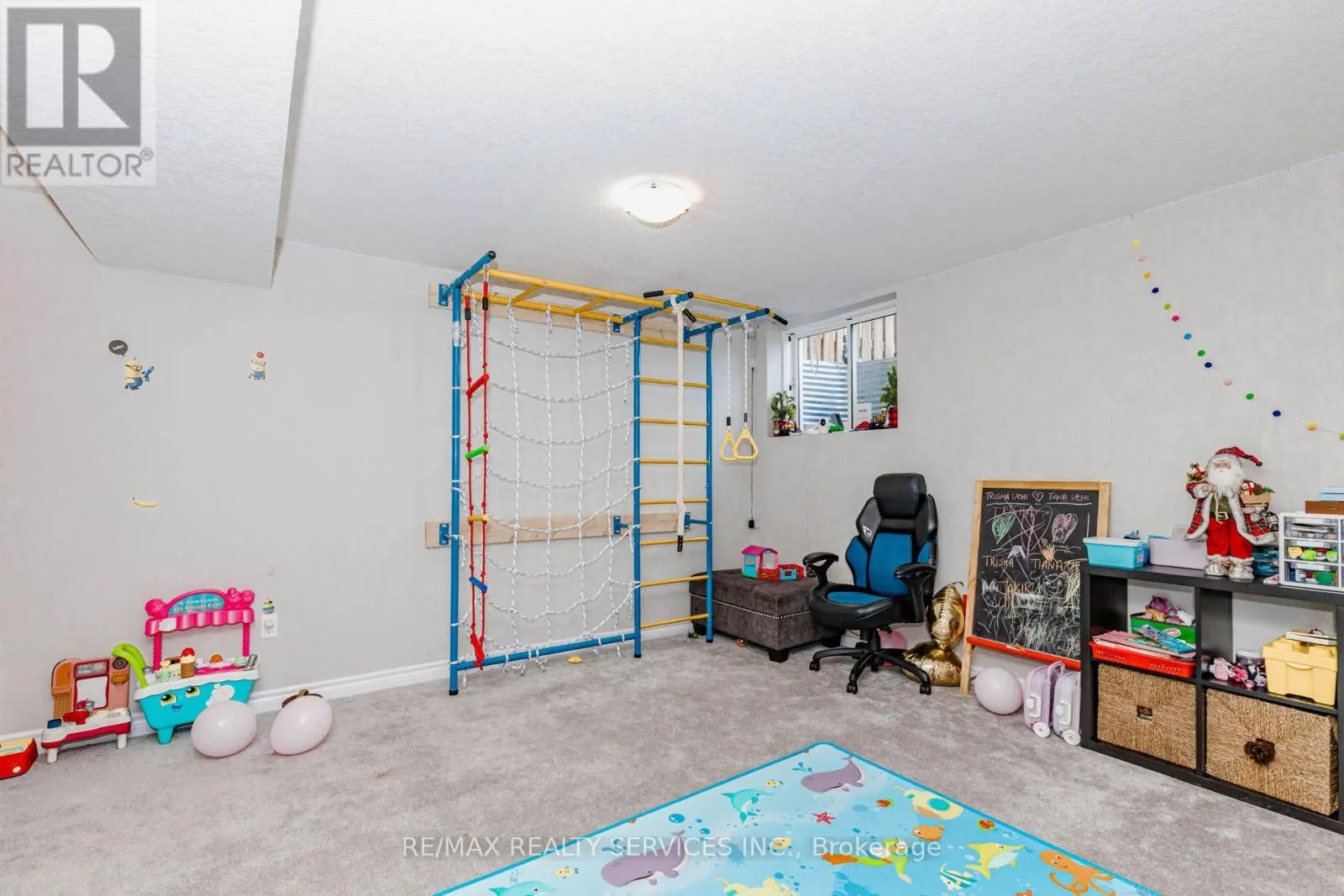 1561 DUNKIRK AVENUE
