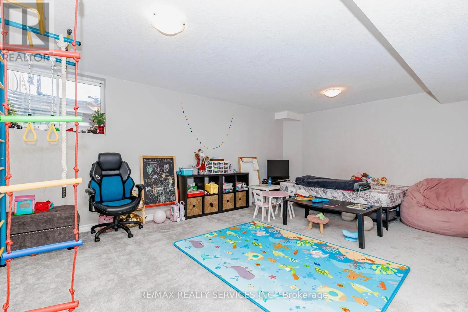 1561 DUNKIRK AVENUE