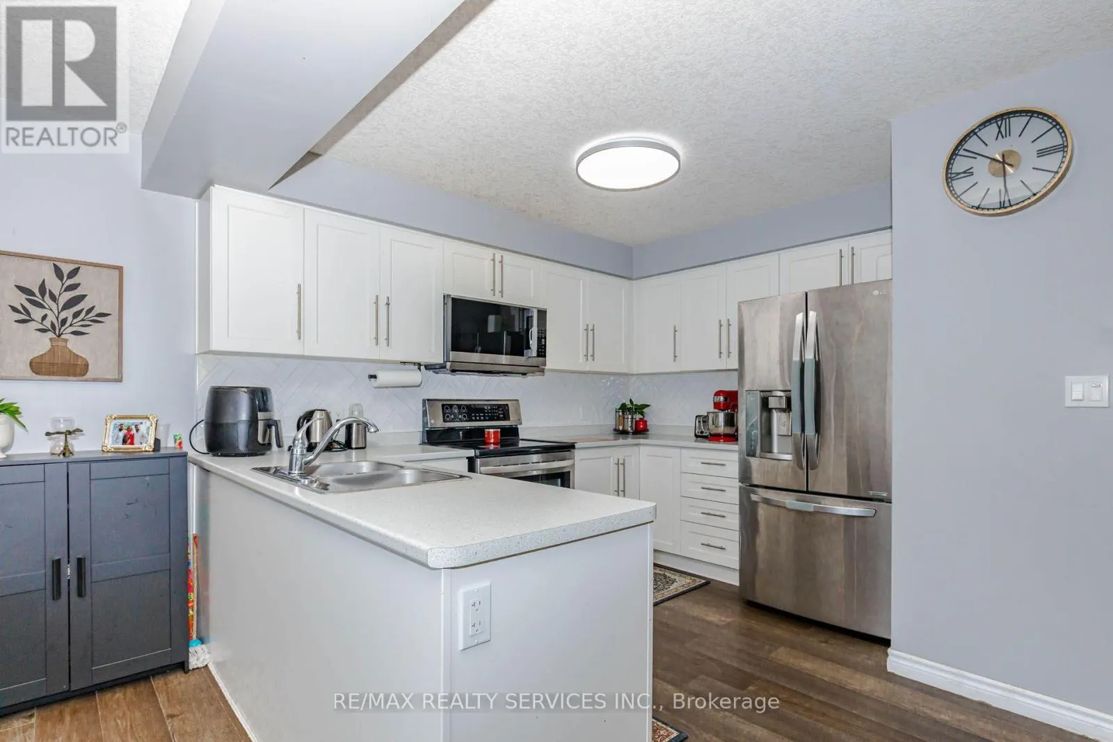 1561 DUNKIRK AVENUE