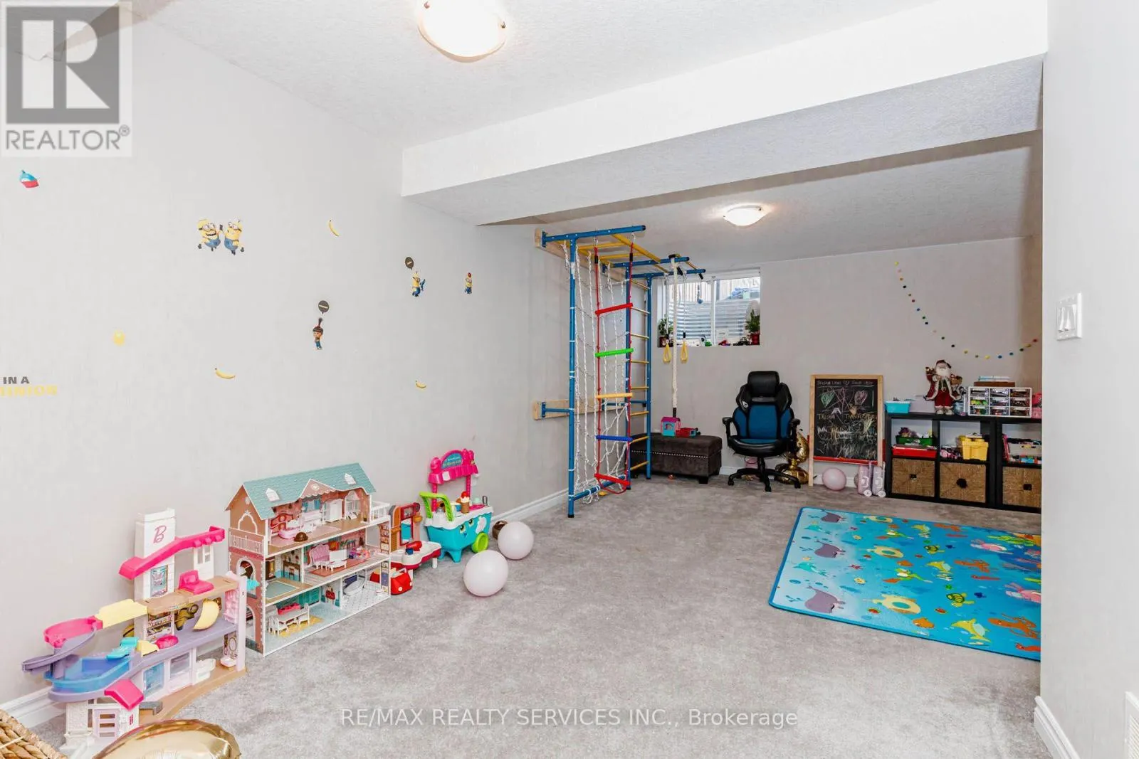 1561 DUNKIRK AVENUE