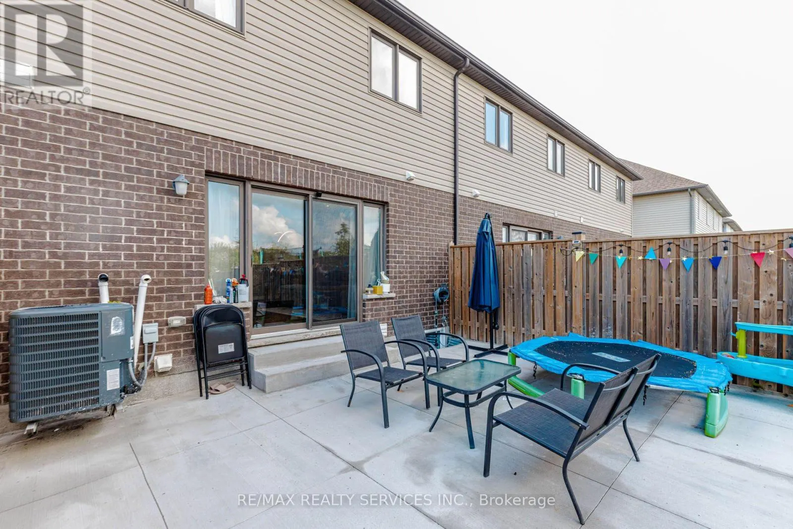 1561 DUNKIRK AVENUE
