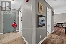 201 - 820 LAURIER BOULEVARD N