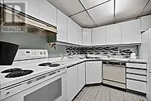 201 - 820 LAURIER BOULEVARD N