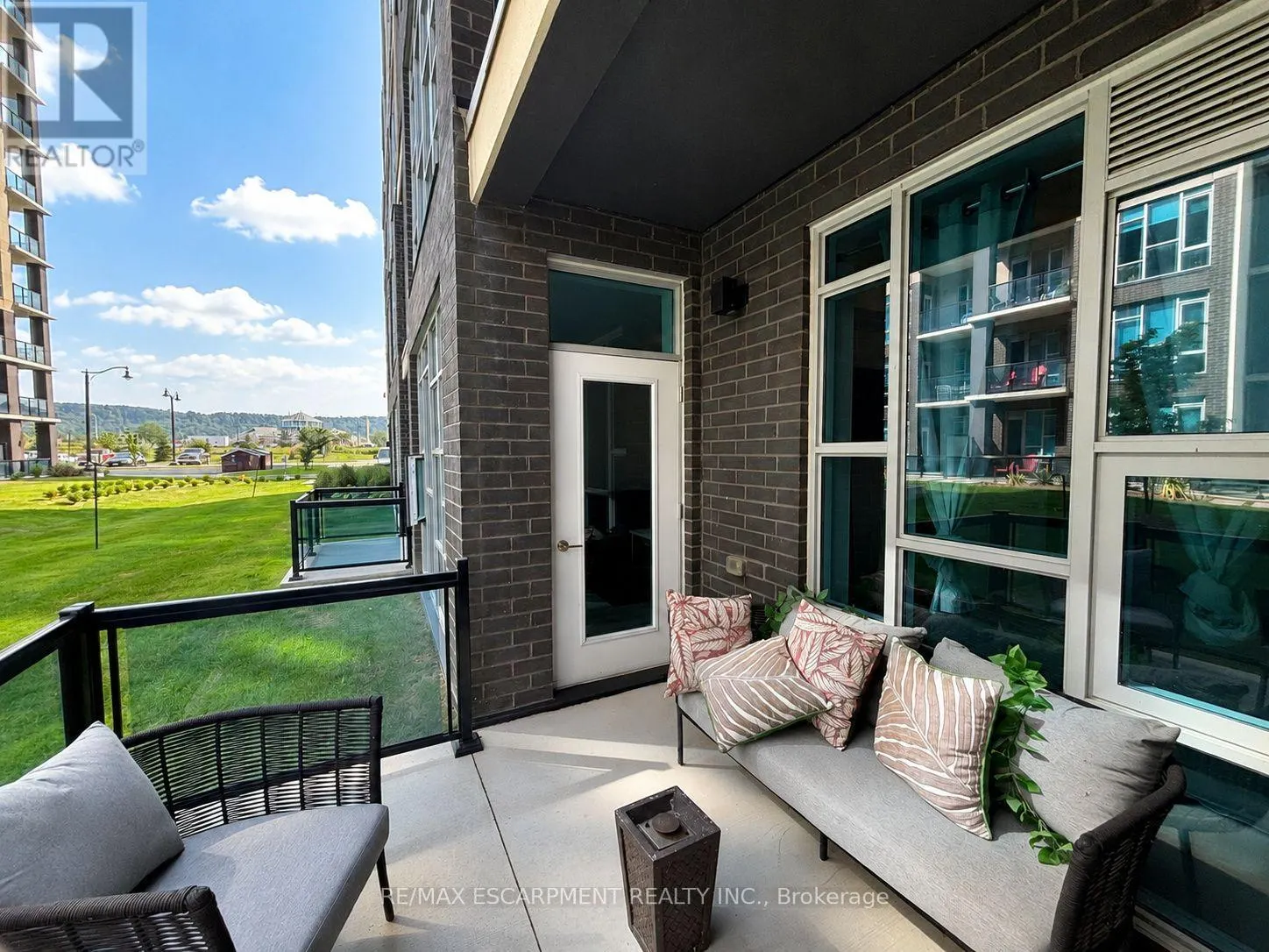 117 - 10 CONCORD PLACE