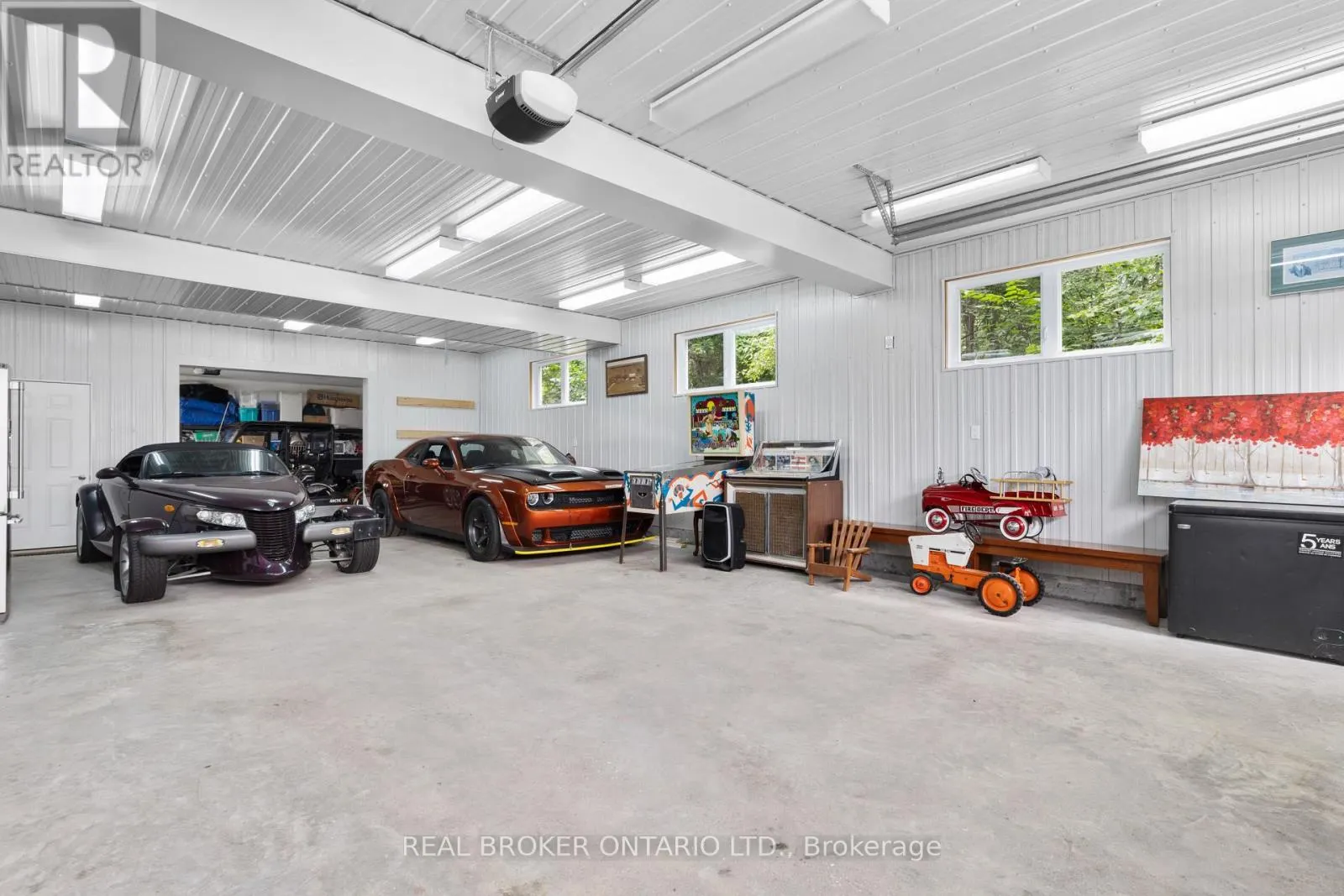 27 GARRISON DRIVE