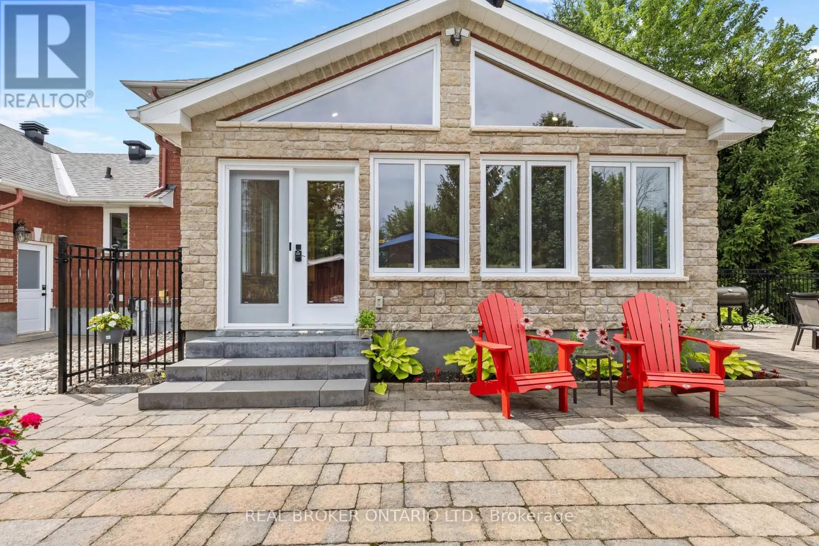 27 GARRISON DRIVE