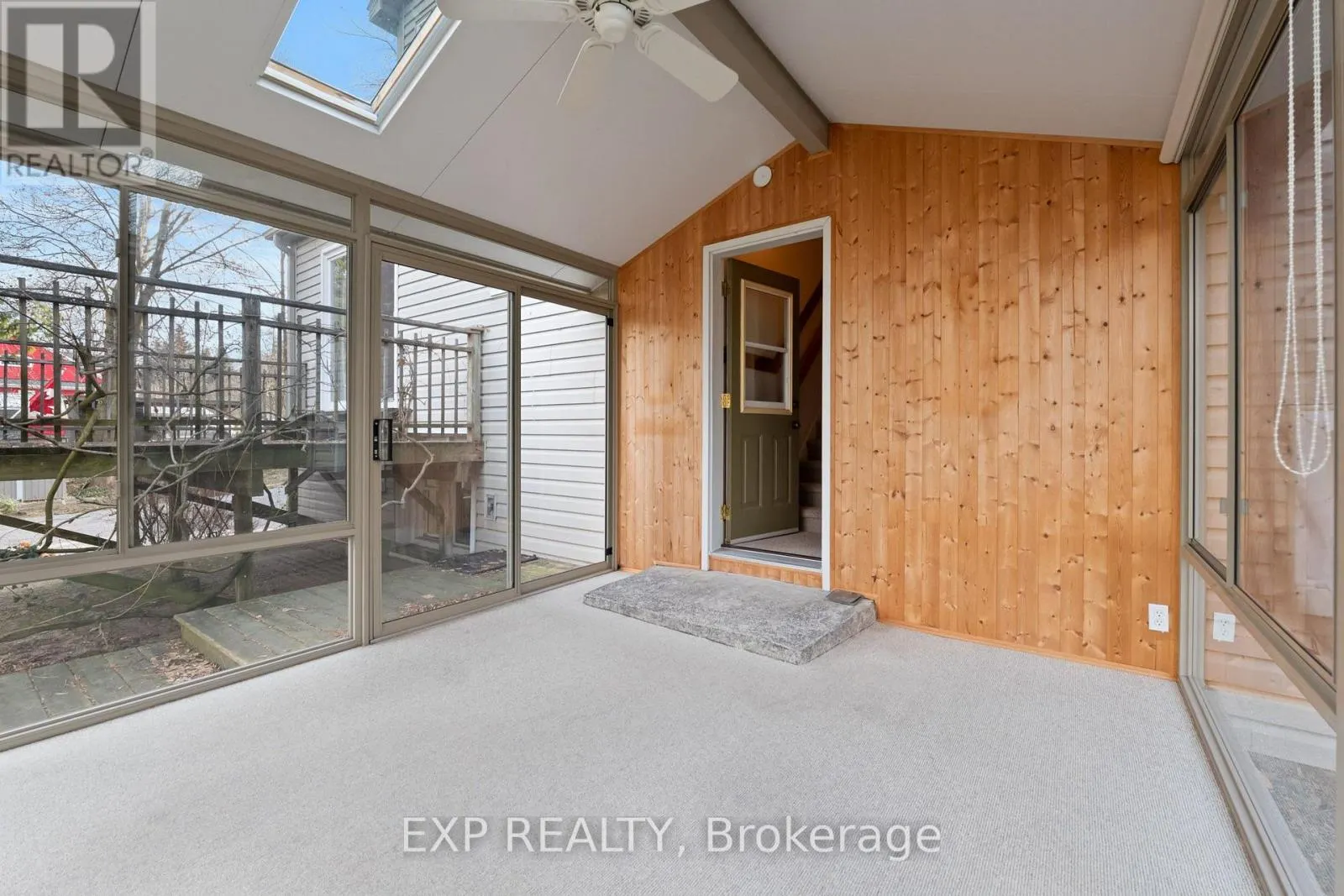 2052 YORK ROAD