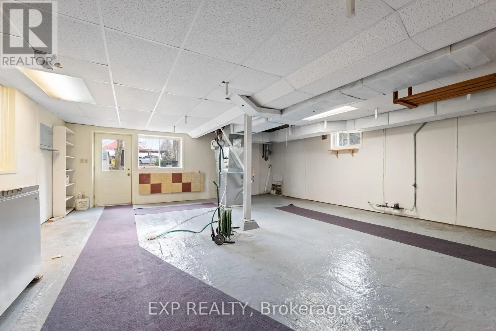 2052 YORK ROAD