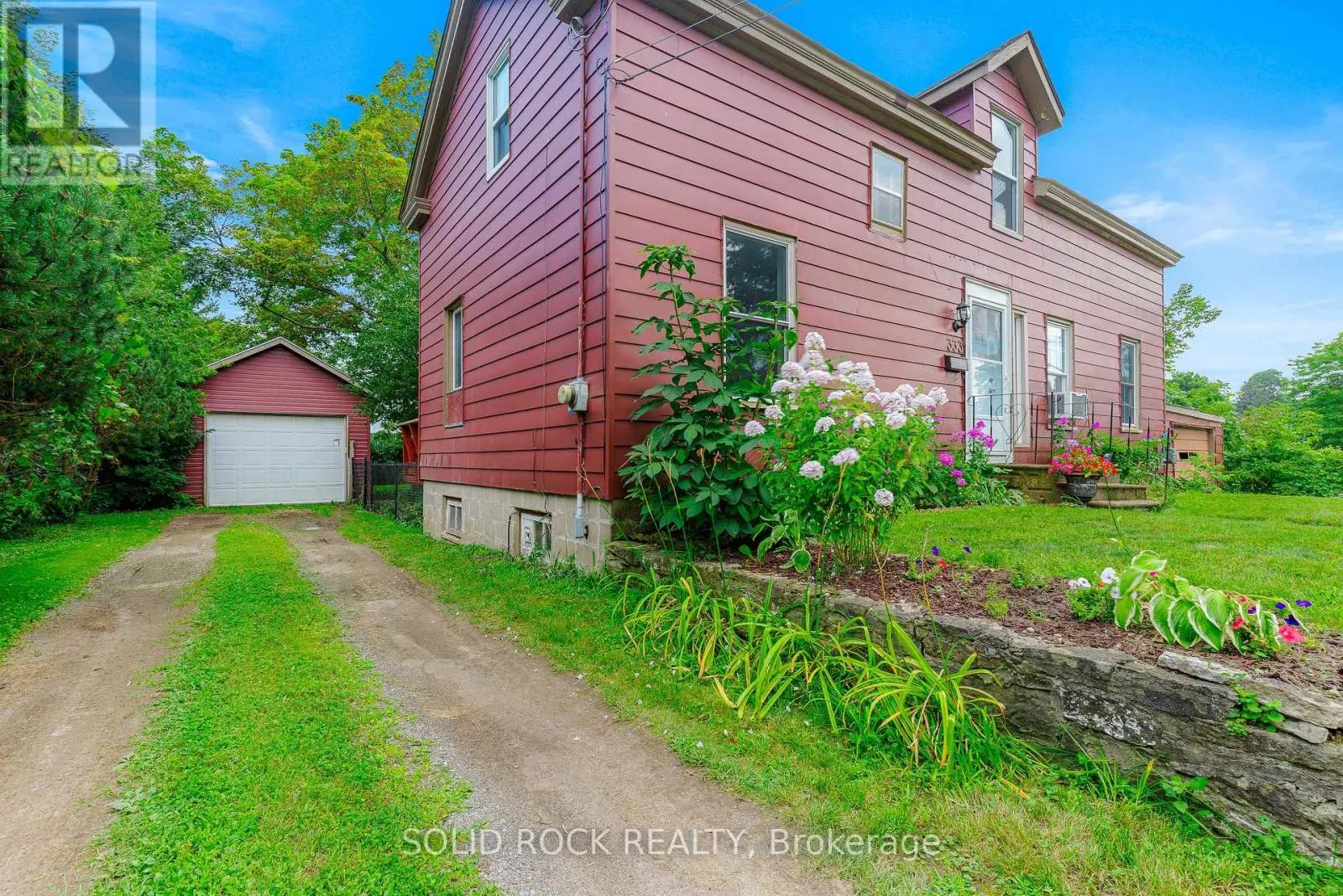 333 JAMES STREET E