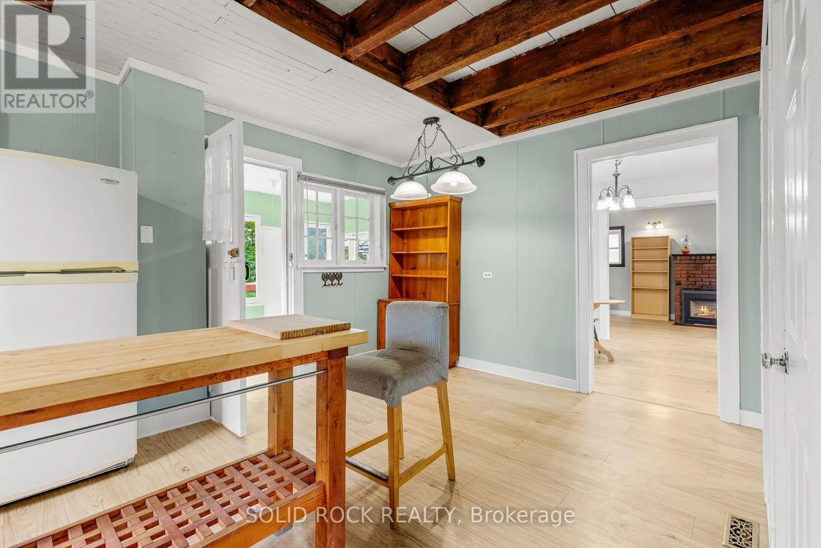 333 JAMES STREET E