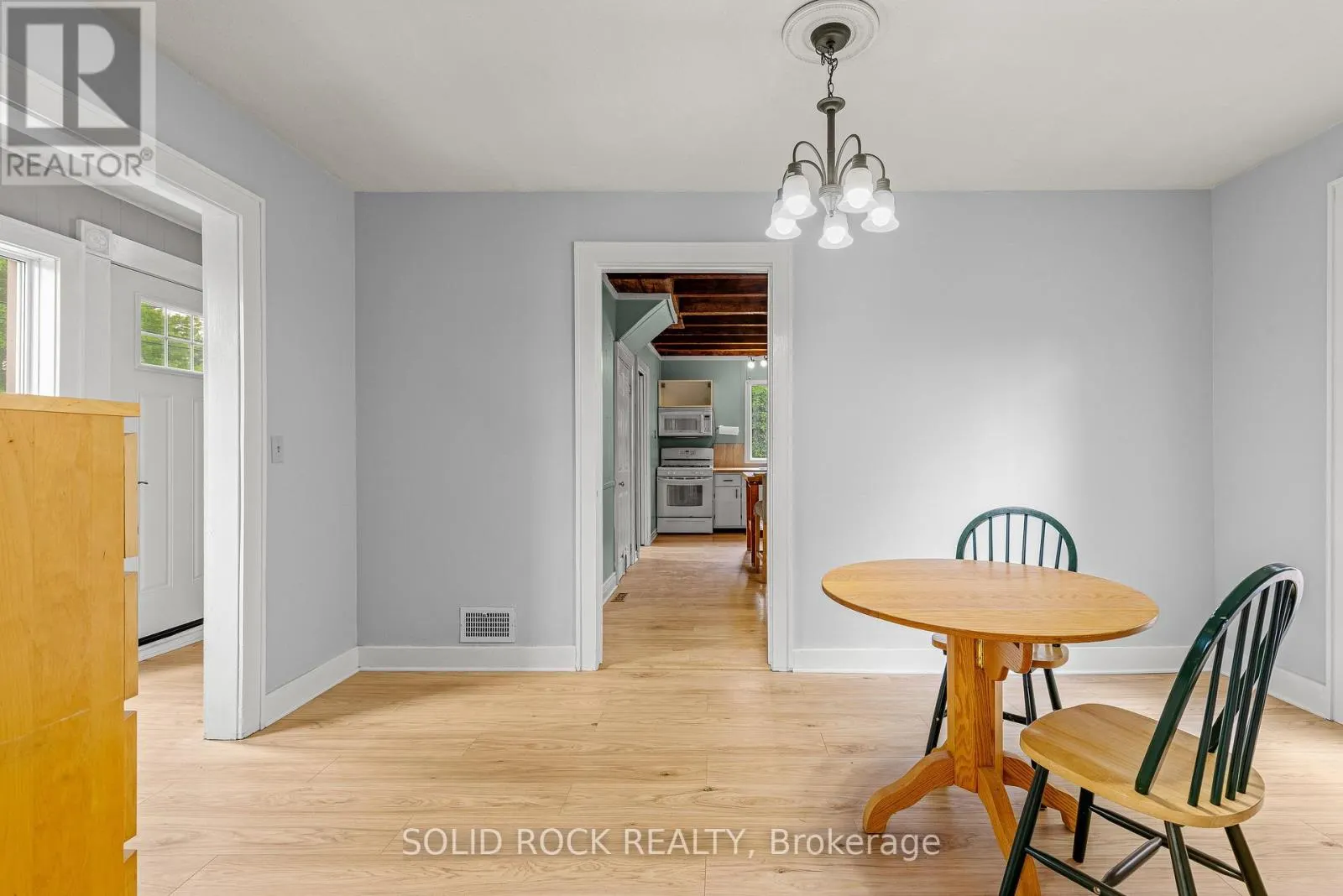 333 JAMES STREET E
