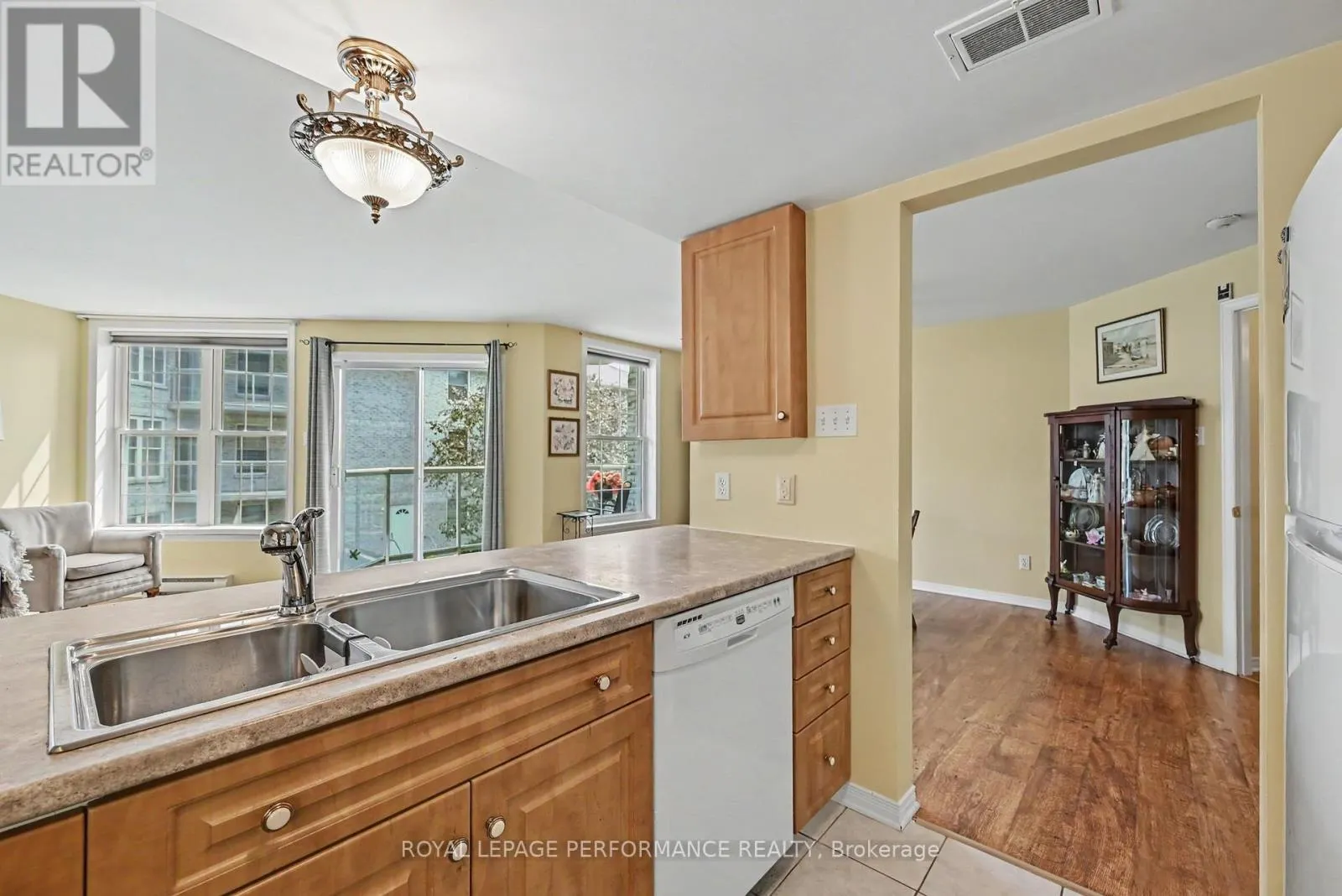 204 - 311 WATER STREET W