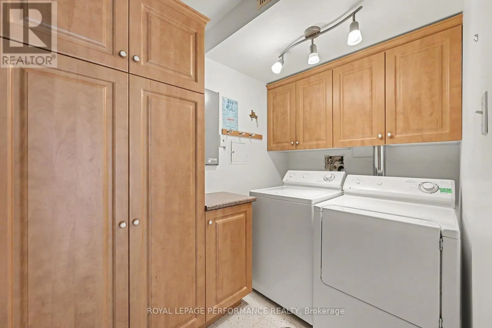 204 - 311 WATER STREET W