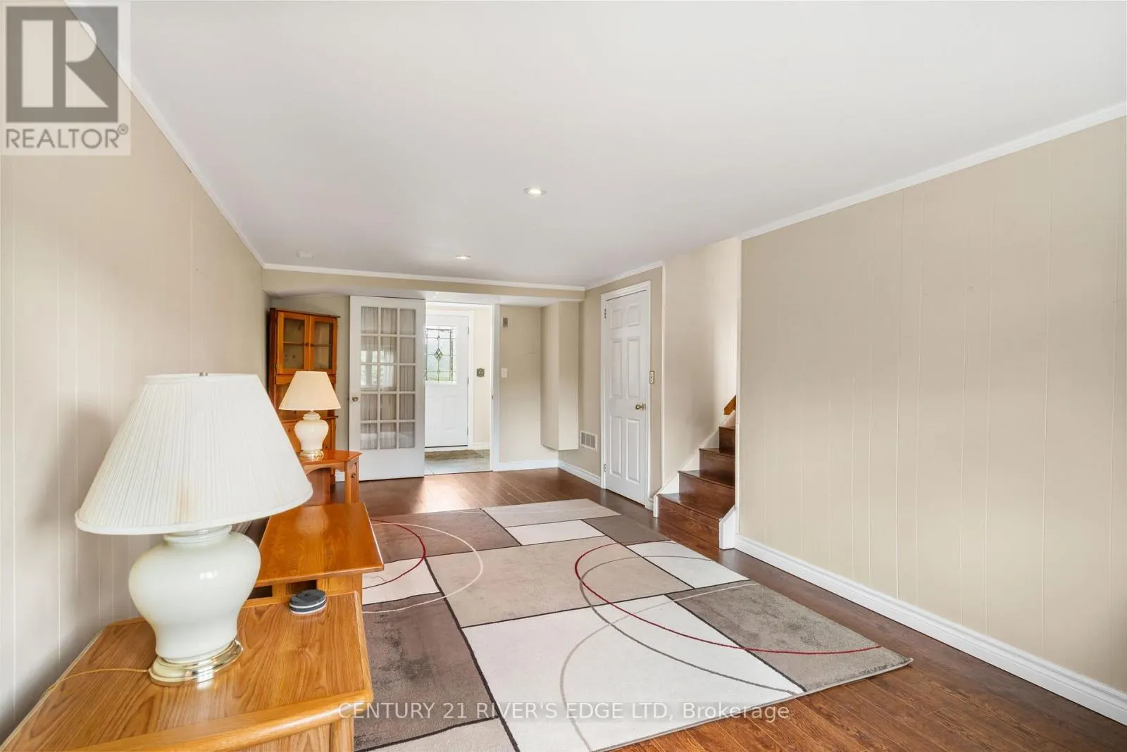 1 HARDY CRESCENT