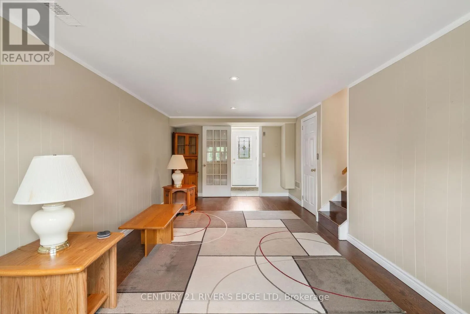 1 HARDY CRESCENT