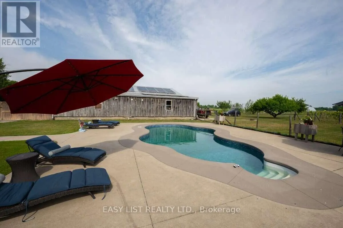 710 SEACLIFF DRIVE