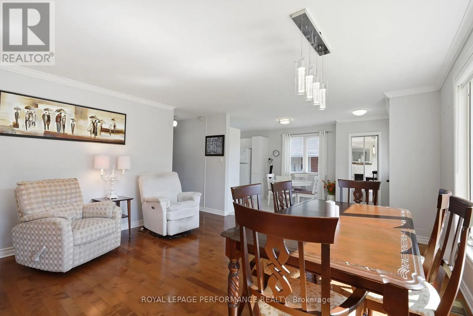 716 CARTIER BOULEVARD
