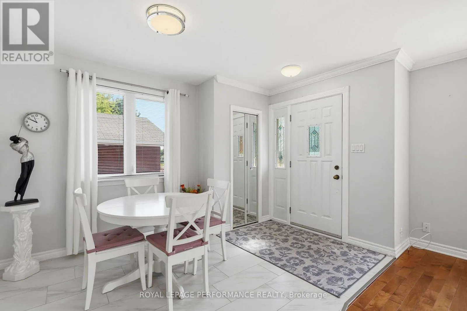 716 CARTIER BOULEVARD