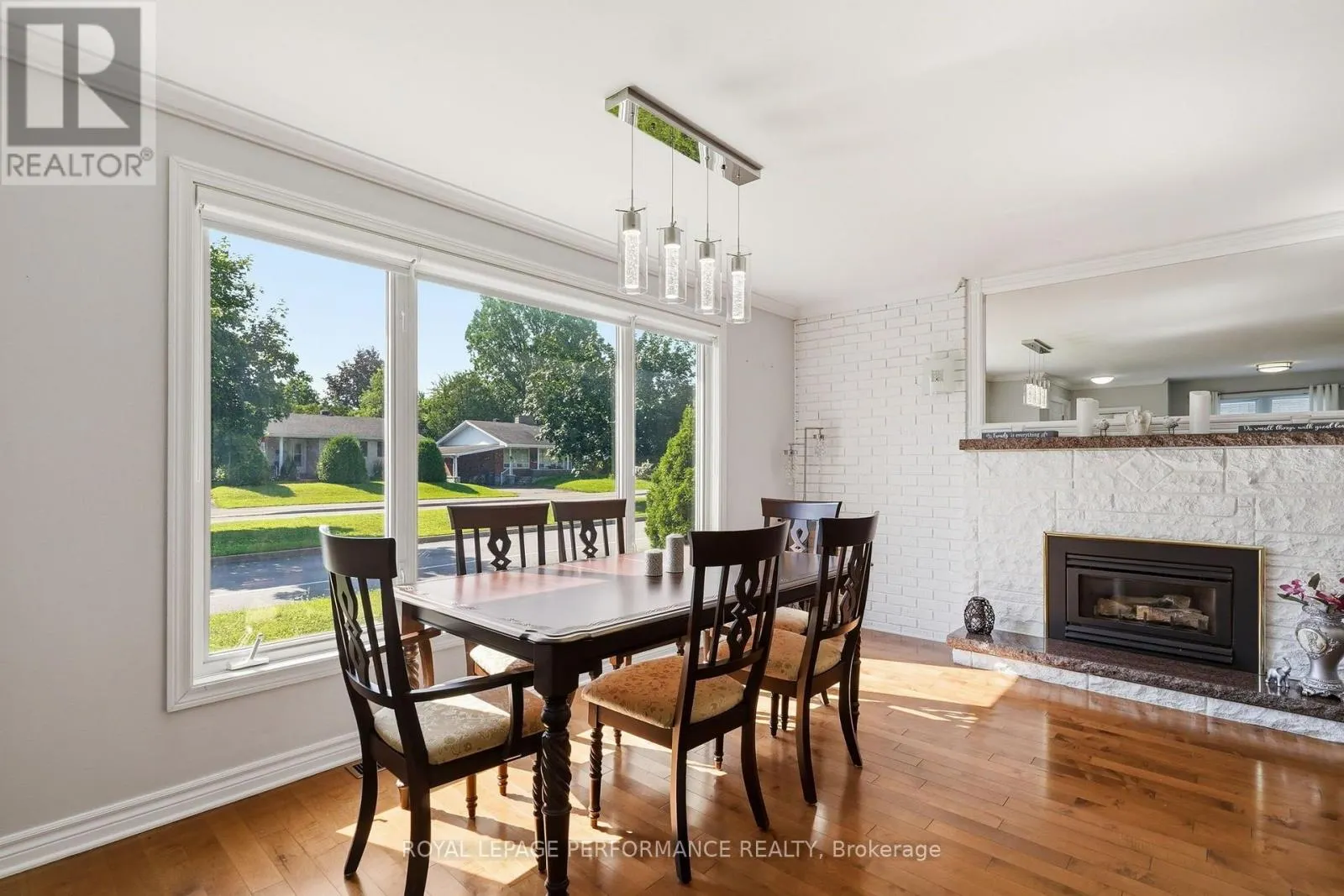 716 CARTIER BOULEVARD