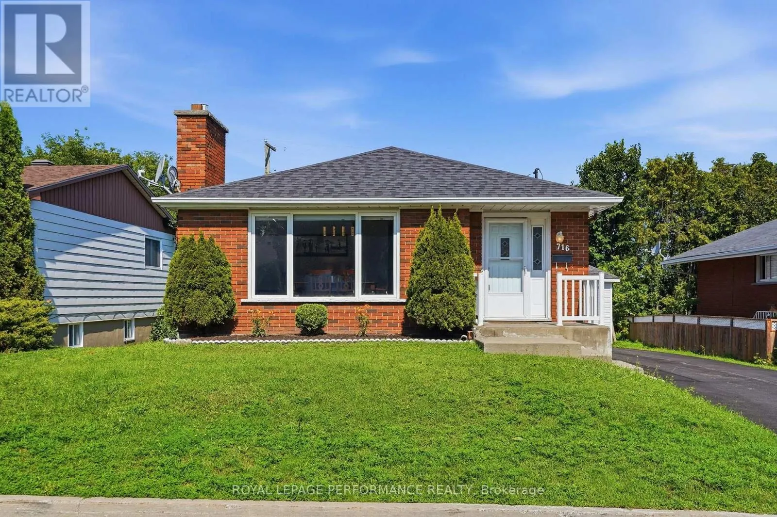 716 CARTIER BOULEVARD