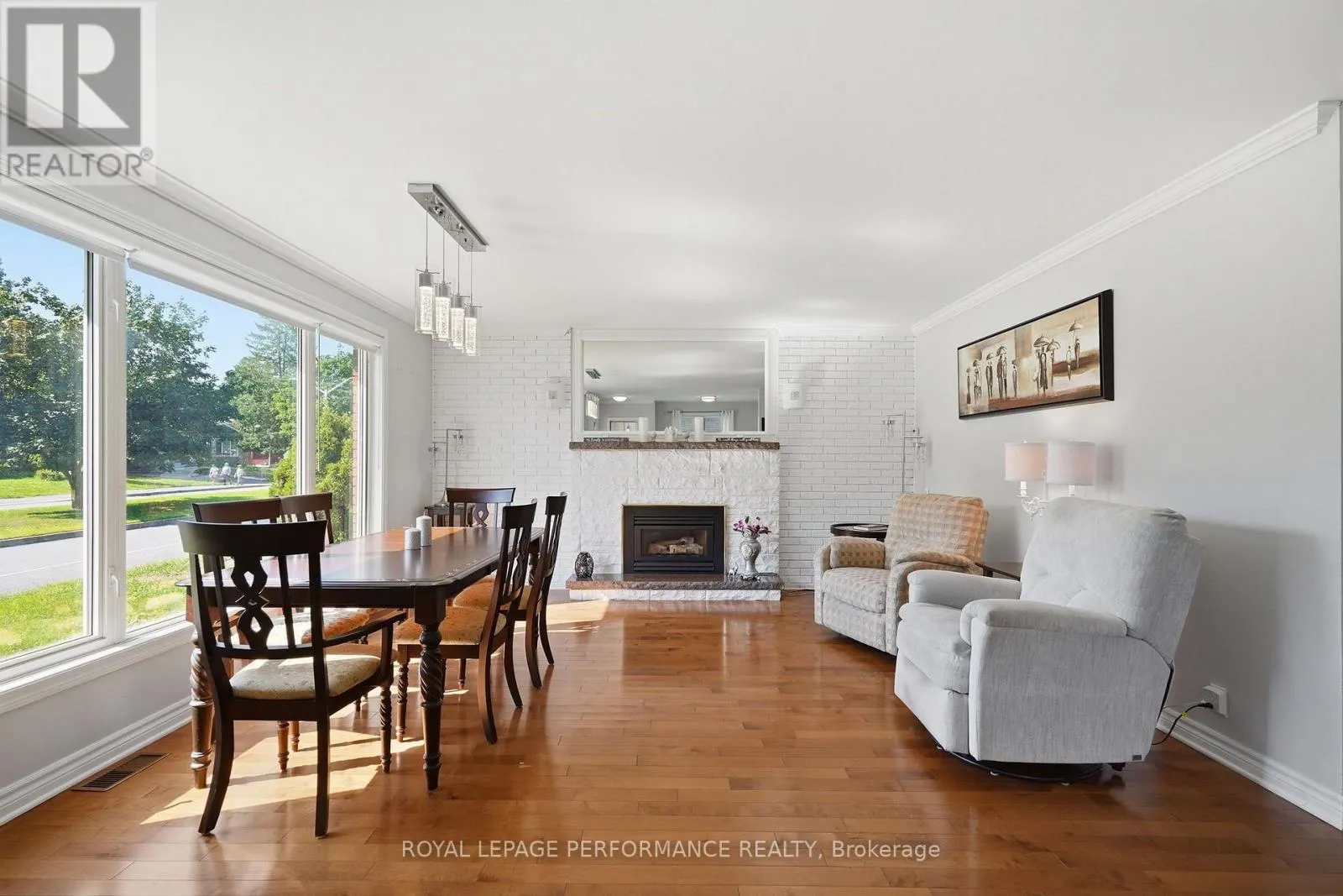 716 CARTIER BOULEVARD