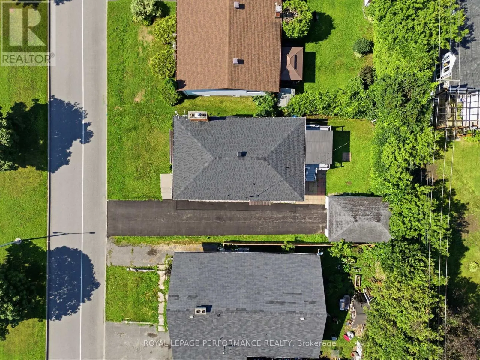 716 CARTIER BOULEVARD