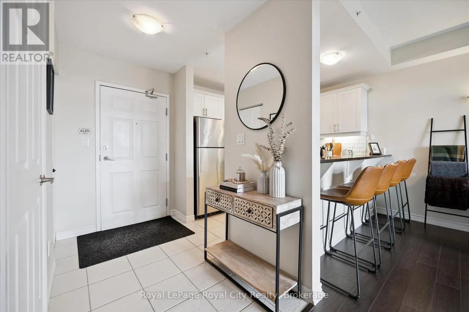 403 - 2 COLONIAL DRIVE #403