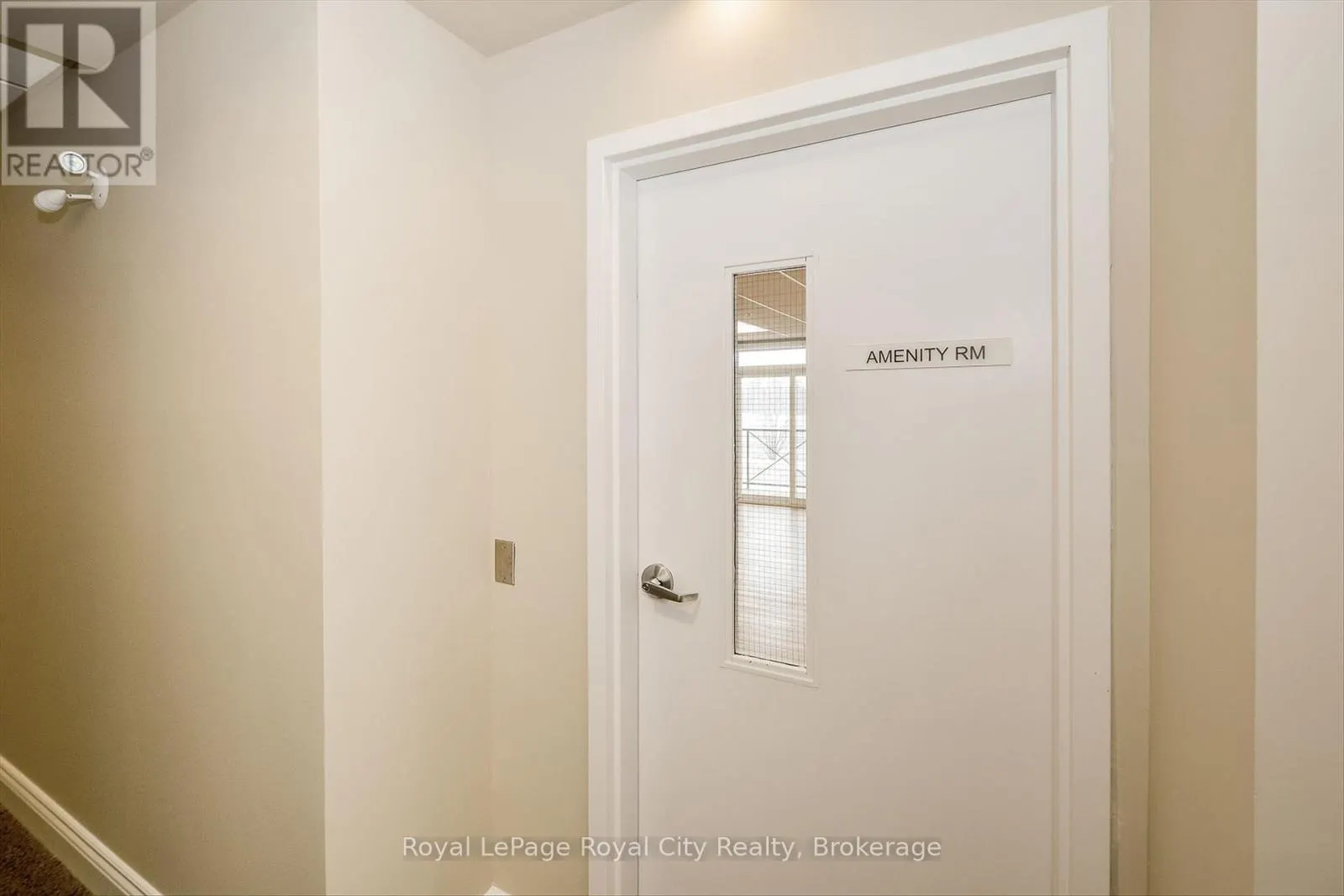 403 - 2 COLONIAL DRIVE #403