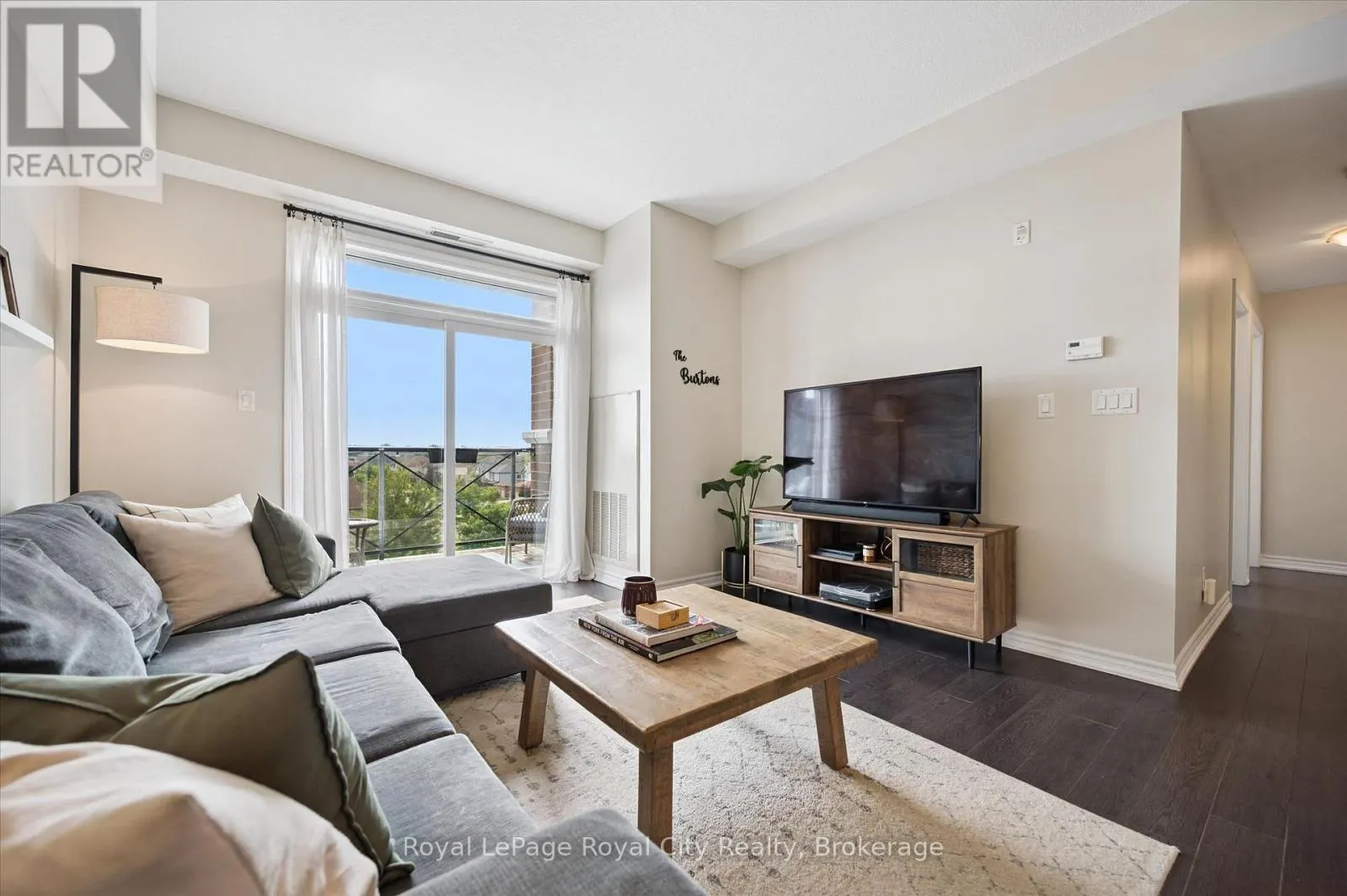 403 - 2 COLONIAL DRIVE #403