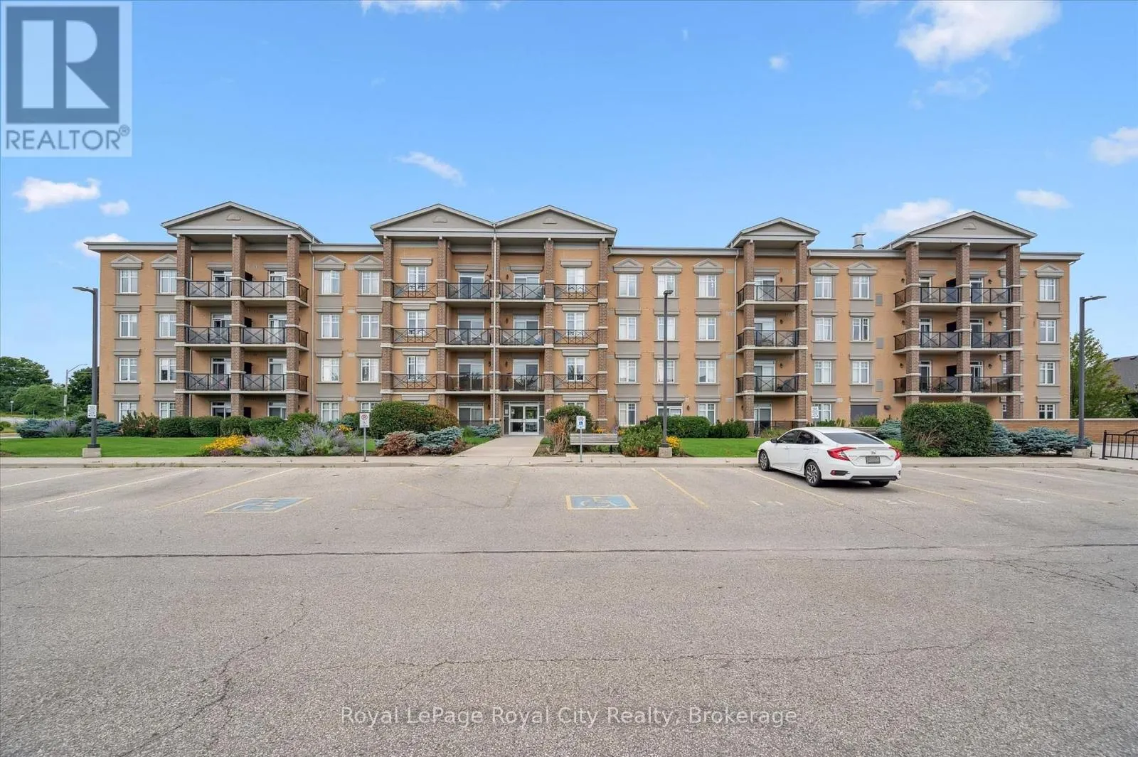403 - 2 COLONIAL DRIVE #403