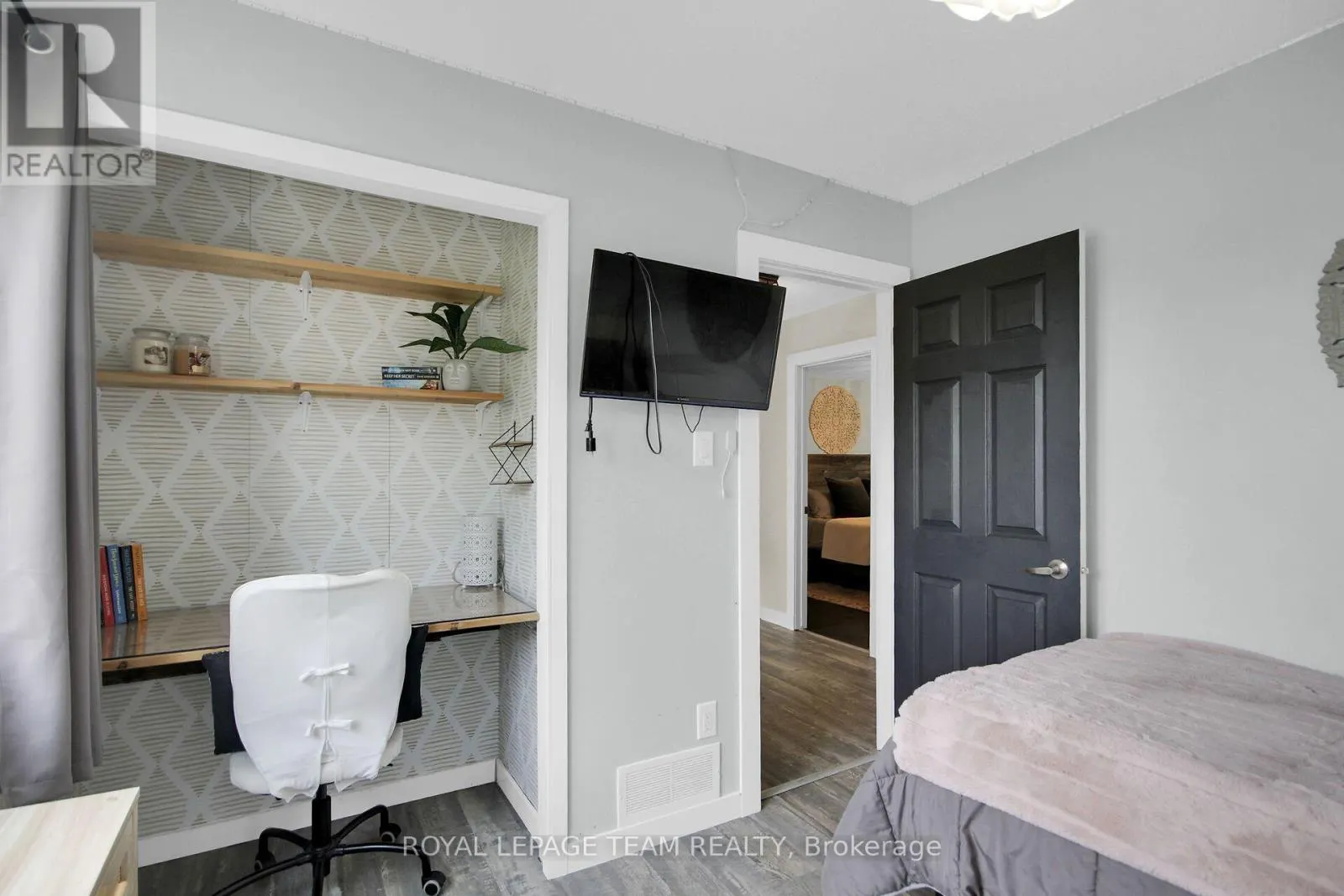 36 STEGGALL CRESCENT