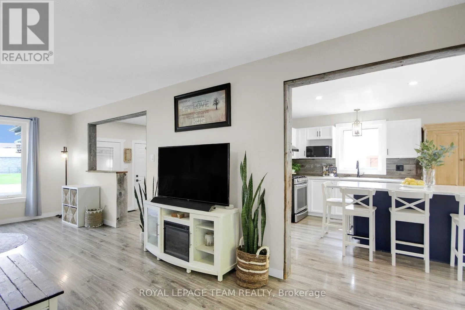 36 STEGGALL CRESCENT