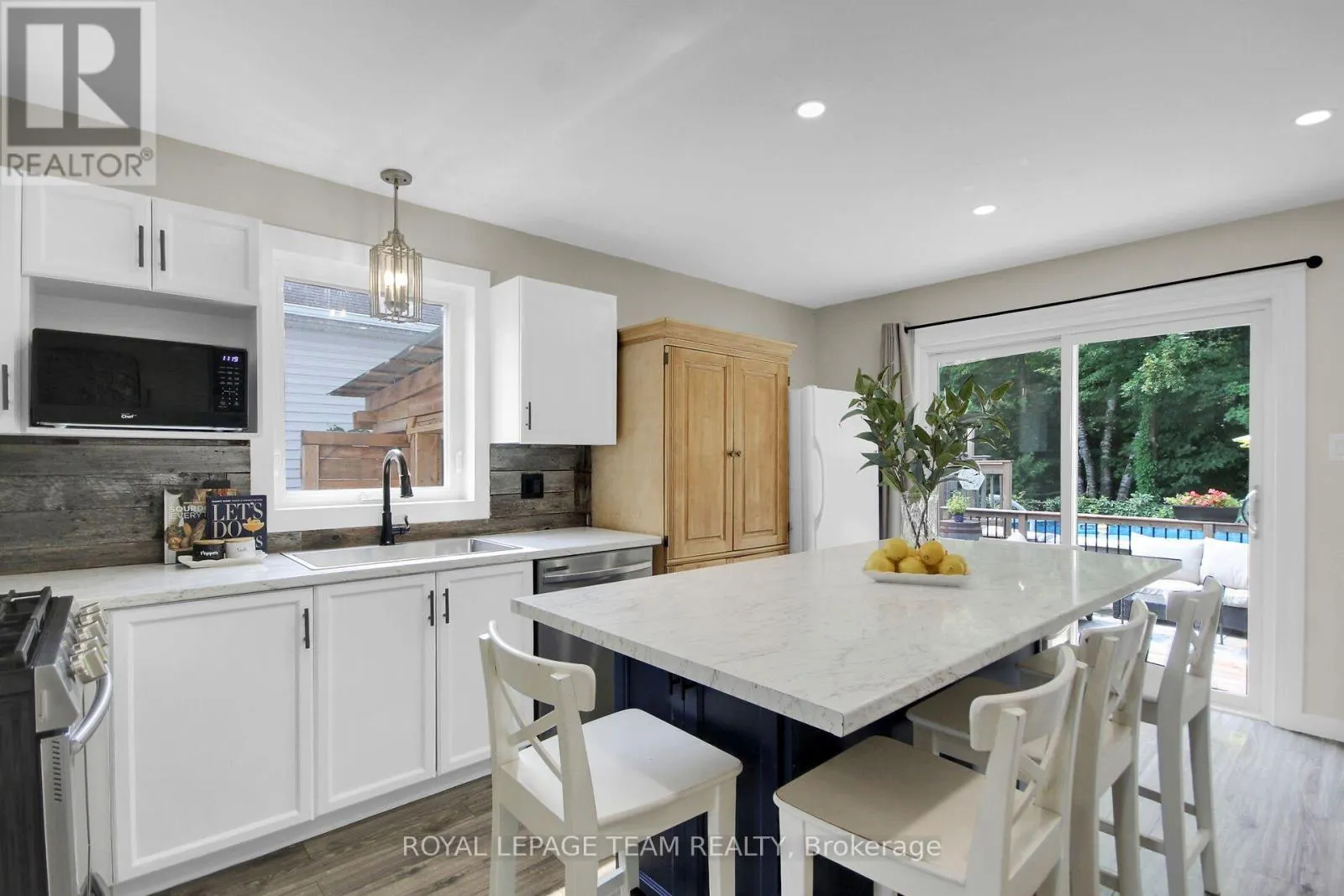 36 STEGGALL CRESCENT