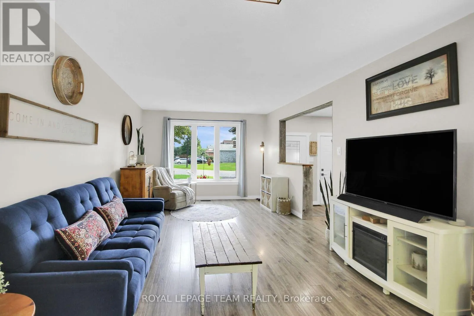 36 STEGGALL CRESCENT