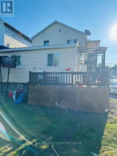 221-221A - 221 ST FELIX STREET