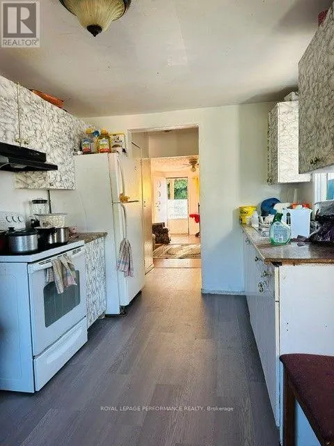 221-221A - 221 ST FELIX STREET