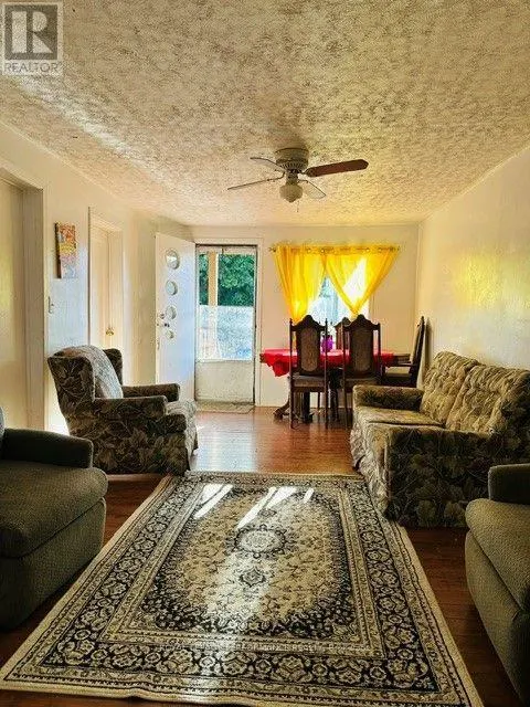 221-221A - 221 ST FELIX STREET