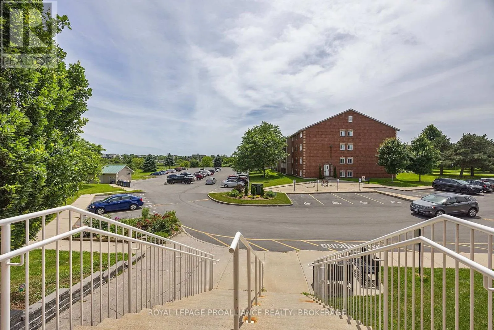 201 - 580 ARMSTRONG ROAD #201