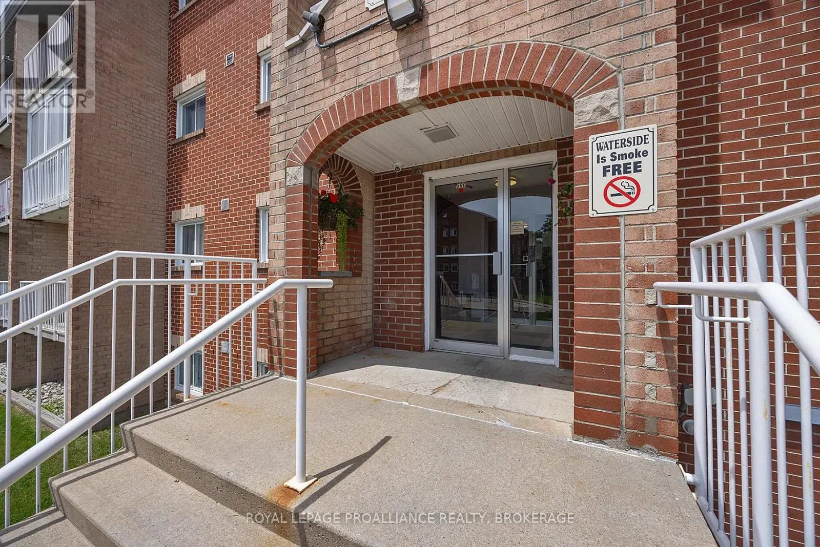 201 - 580 ARMSTRONG ROAD #201