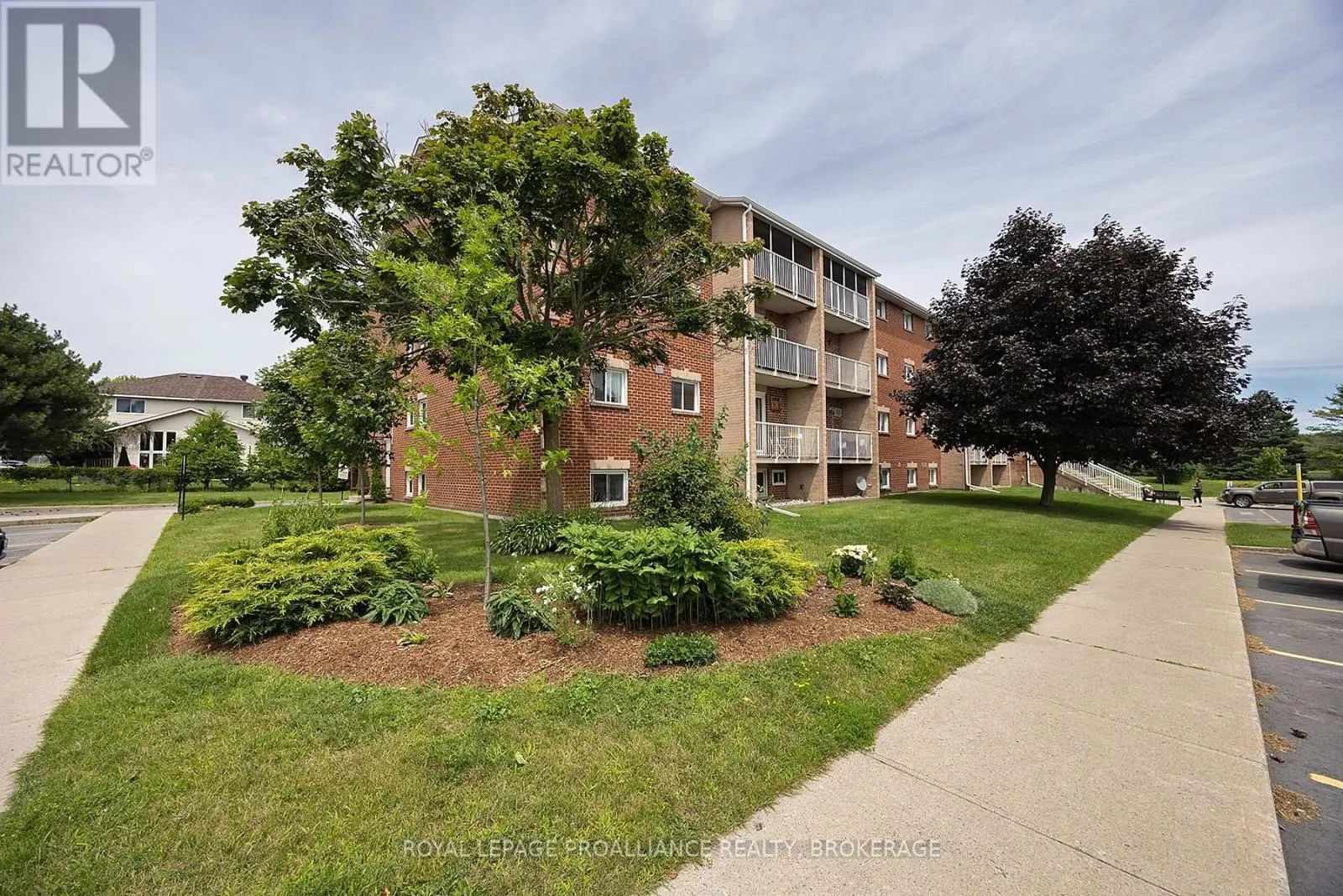 201 - 580 ARMSTRONG ROAD #201