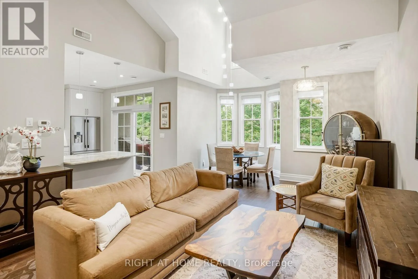 14 ABERDEEN LANE S