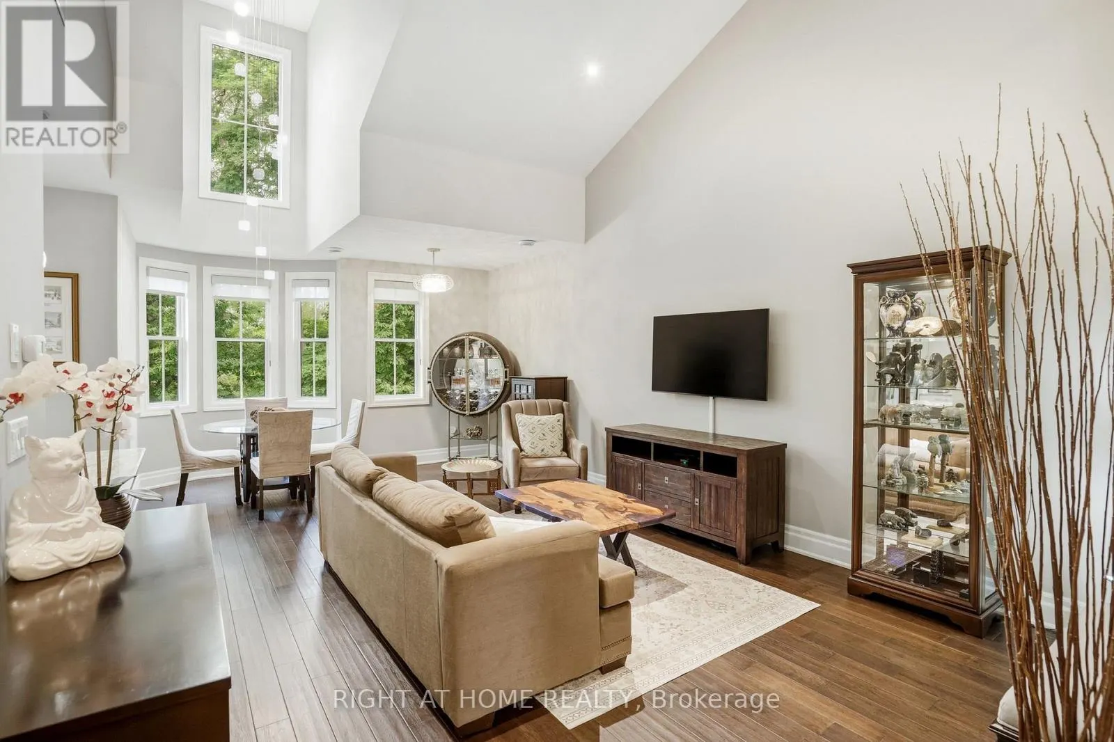 14 ABERDEEN LANE S