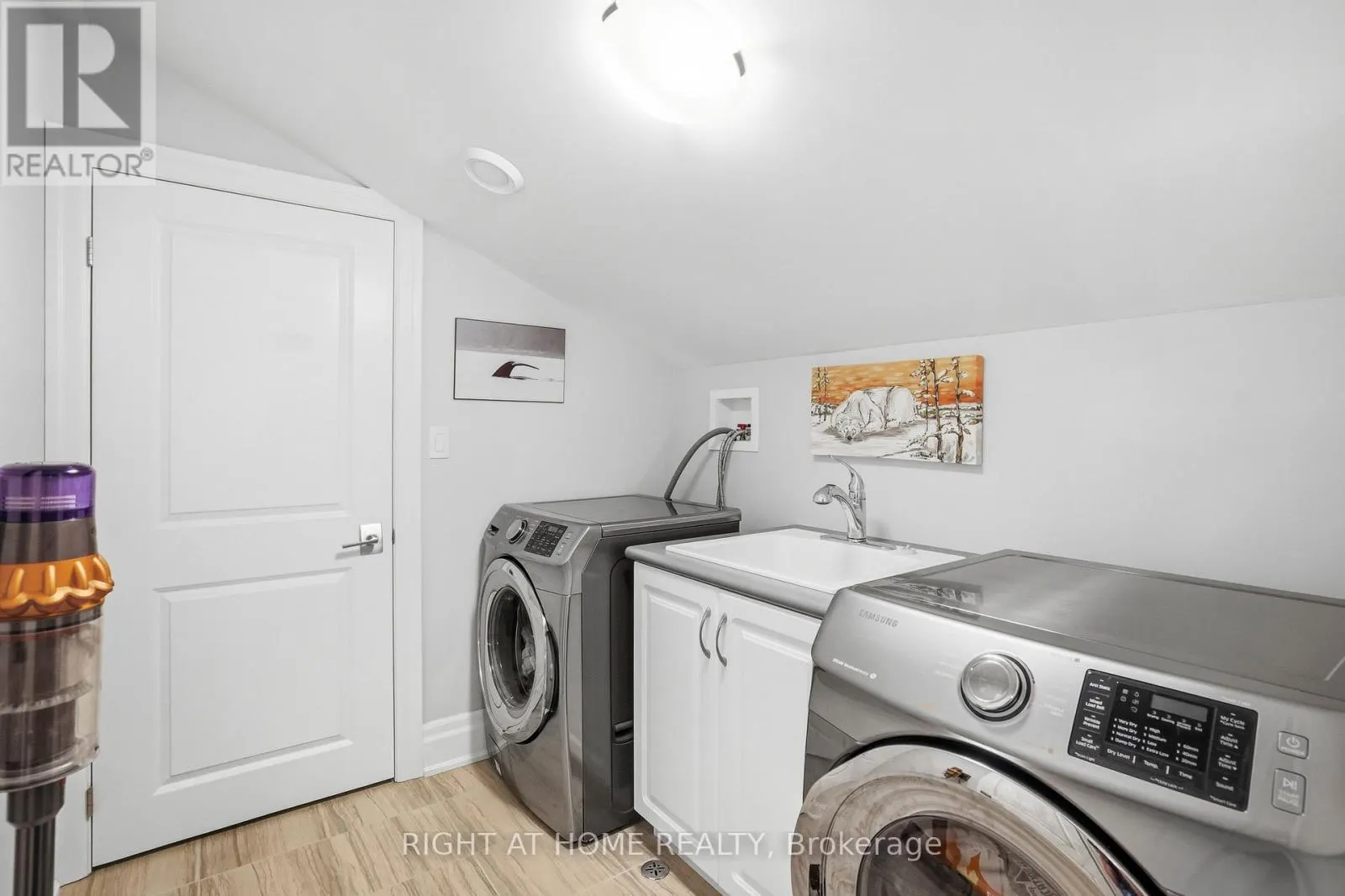 14 ABERDEEN LANE S