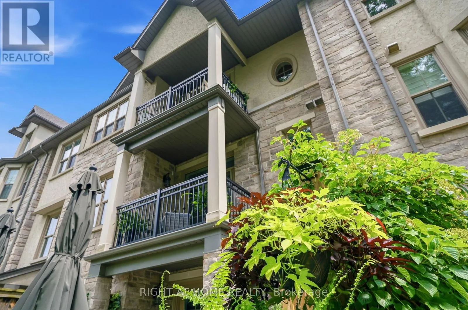 14 ABERDEEN LANE S
