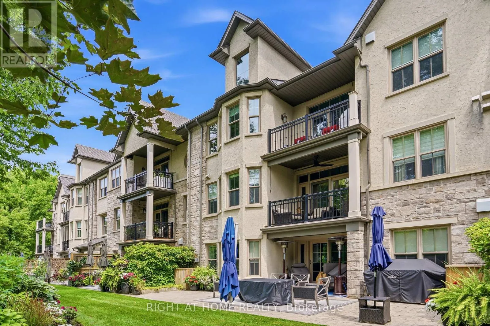 14 ABERDEEN LANE S
