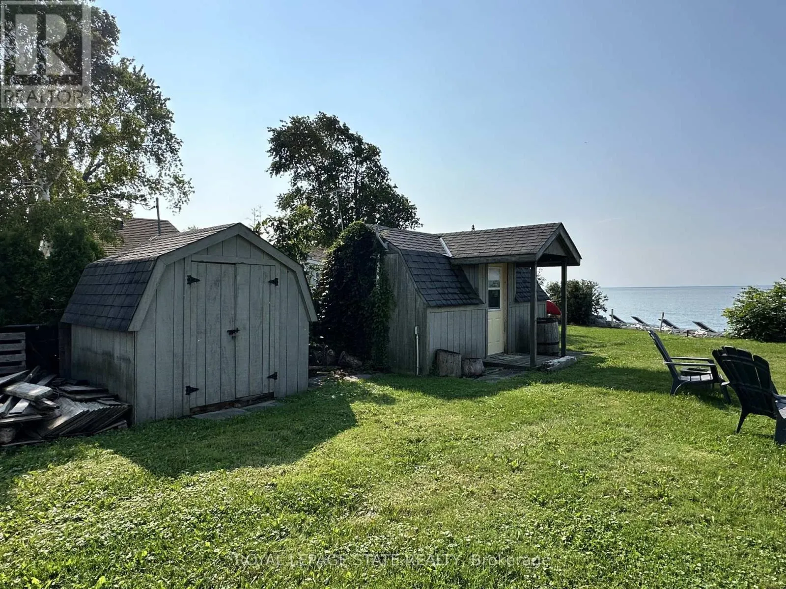 3176 LAKESHORE ROAD