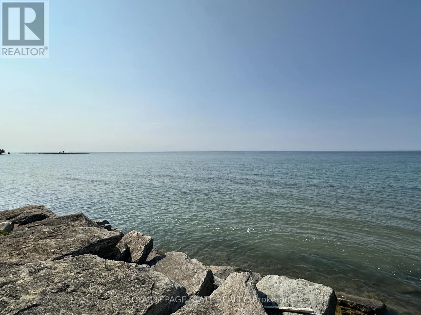 3176 LAKESHORE ROAD
