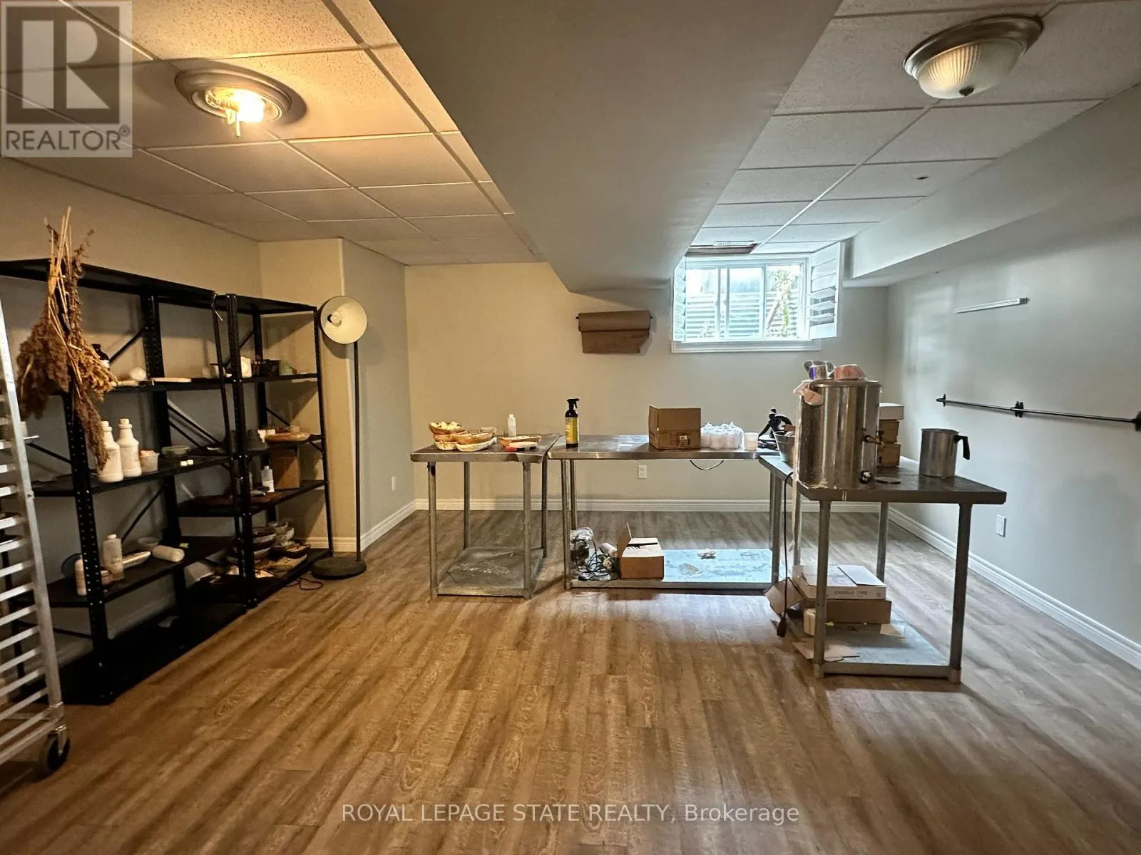 3176 LAKESHORE ROAD